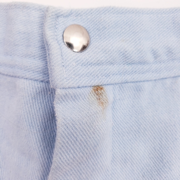 Vintage 1970s Highwaist Shorts Light Blue Cotton w/ Embroidered Ladybug Sz Small - Picture 9 of 9